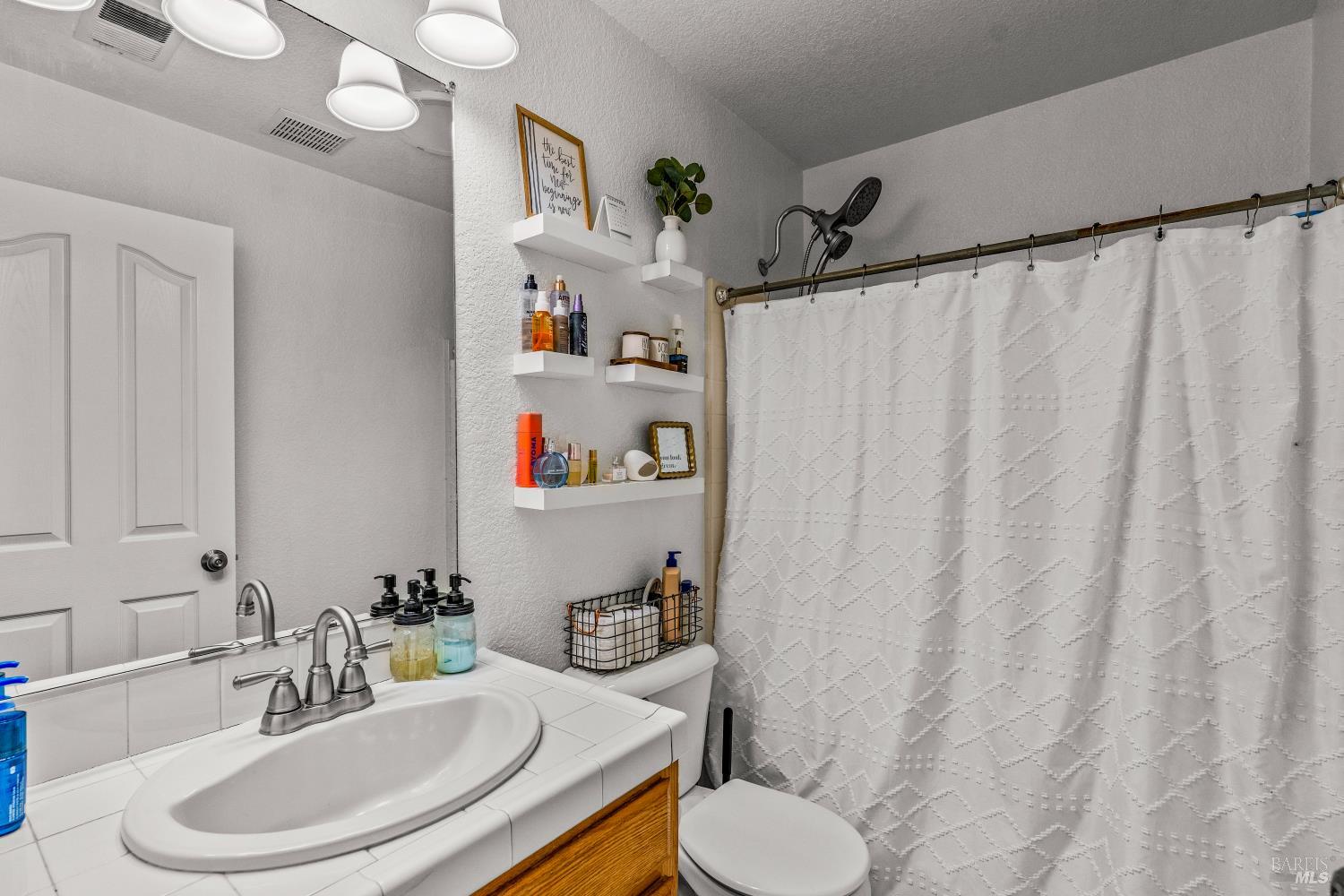 158 Wingard Circle Napa CA 94558