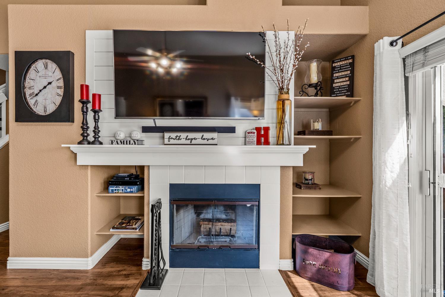 158 Wingard Circle Napa CA 94558