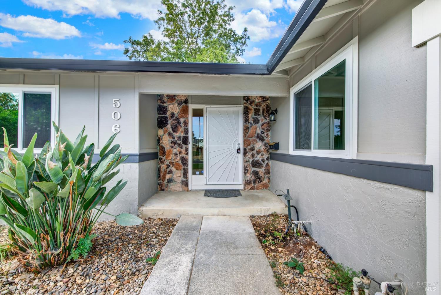 506 Crestview Drive Vacaville CA 95688