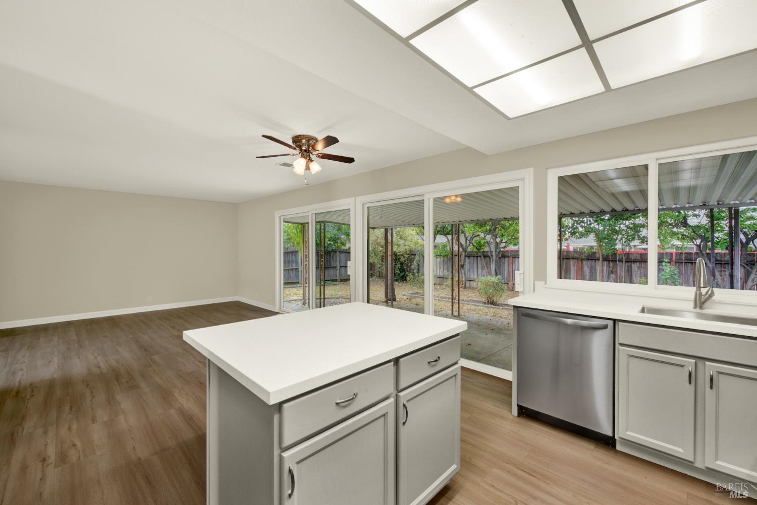 506 Crestview Drive Vacaville CA 95688
