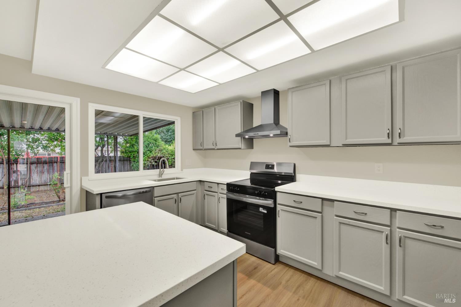 506 Crestview Drive Vacaville CA 95688