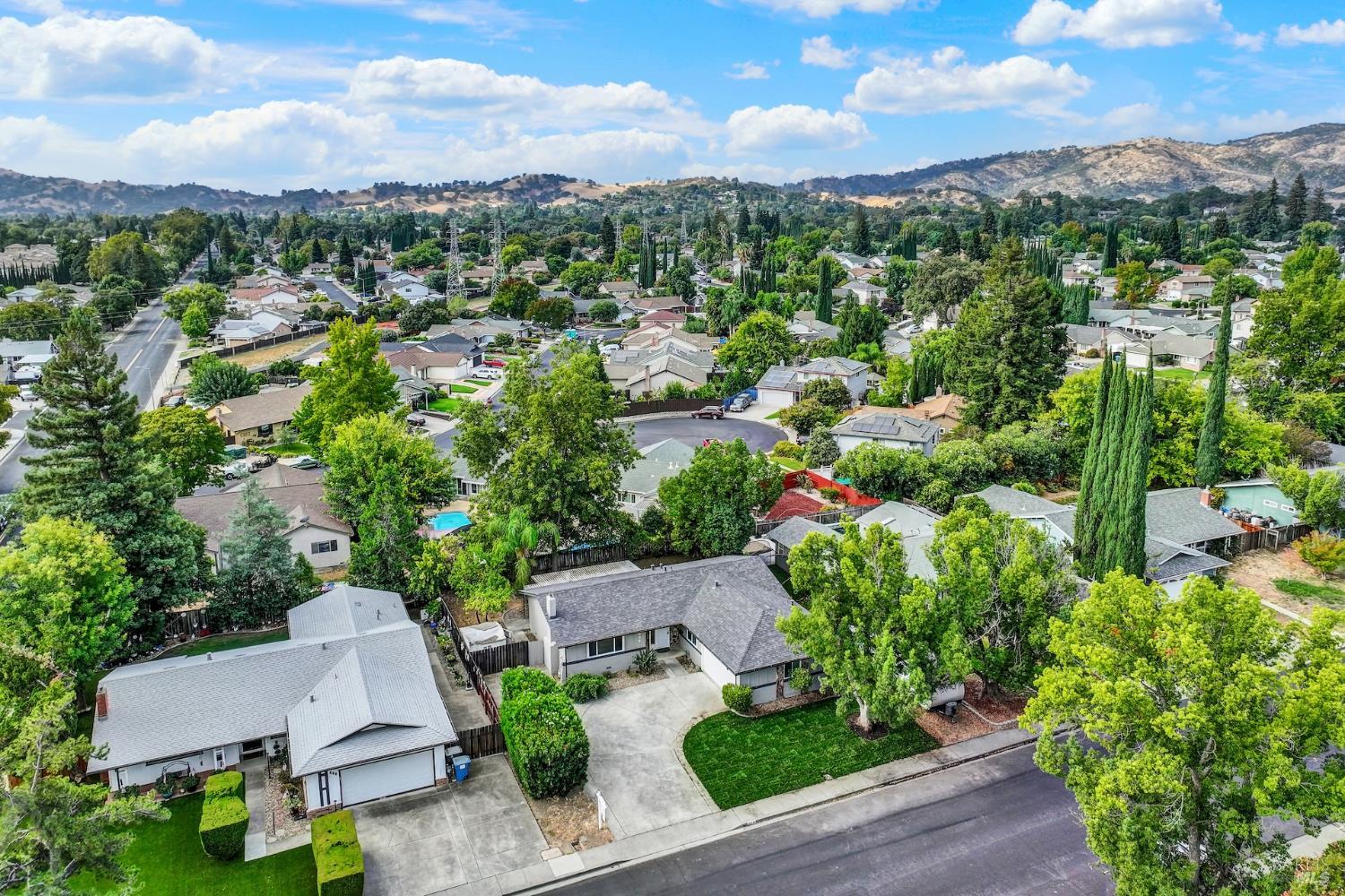 506 Crestview Drive Vacaville CA 95688