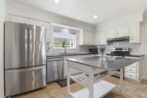 288 San Carlos Way Novato CA 94945