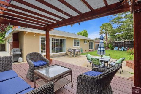 288 San Carlos Way Novato CA 94945