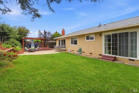 288 San Carlos Way Novato CA 94945