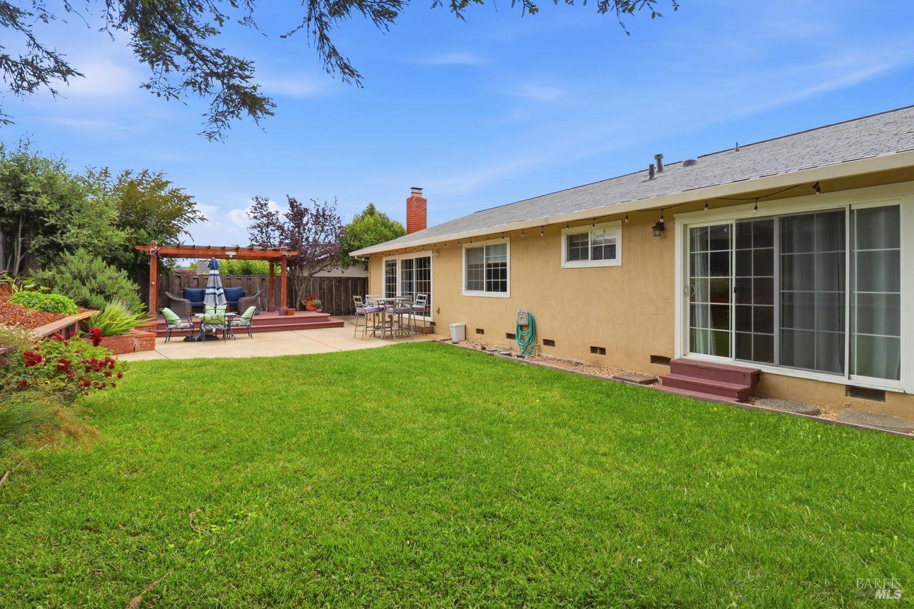 288 San Carlos Way Novato CA 94945