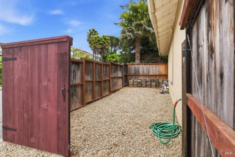 288 San Carlos Way Novato CA 94945