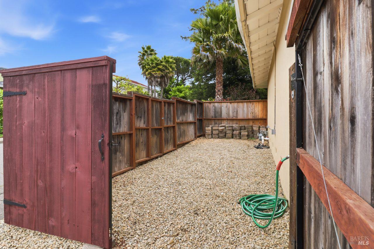 288 San Carlos Way Novato CA 94945