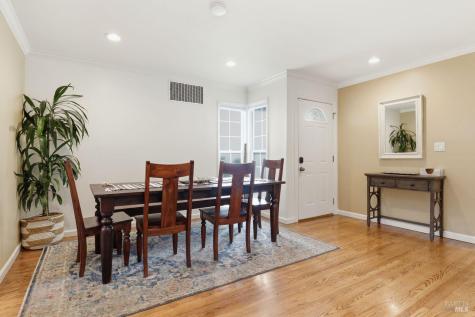 288 San Carlos Way Novato CA 94945