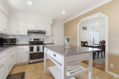 288 San Carlos Way Novato CA 94945