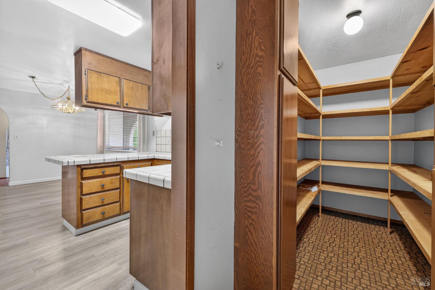 648 W School Street Cotati CA 94931