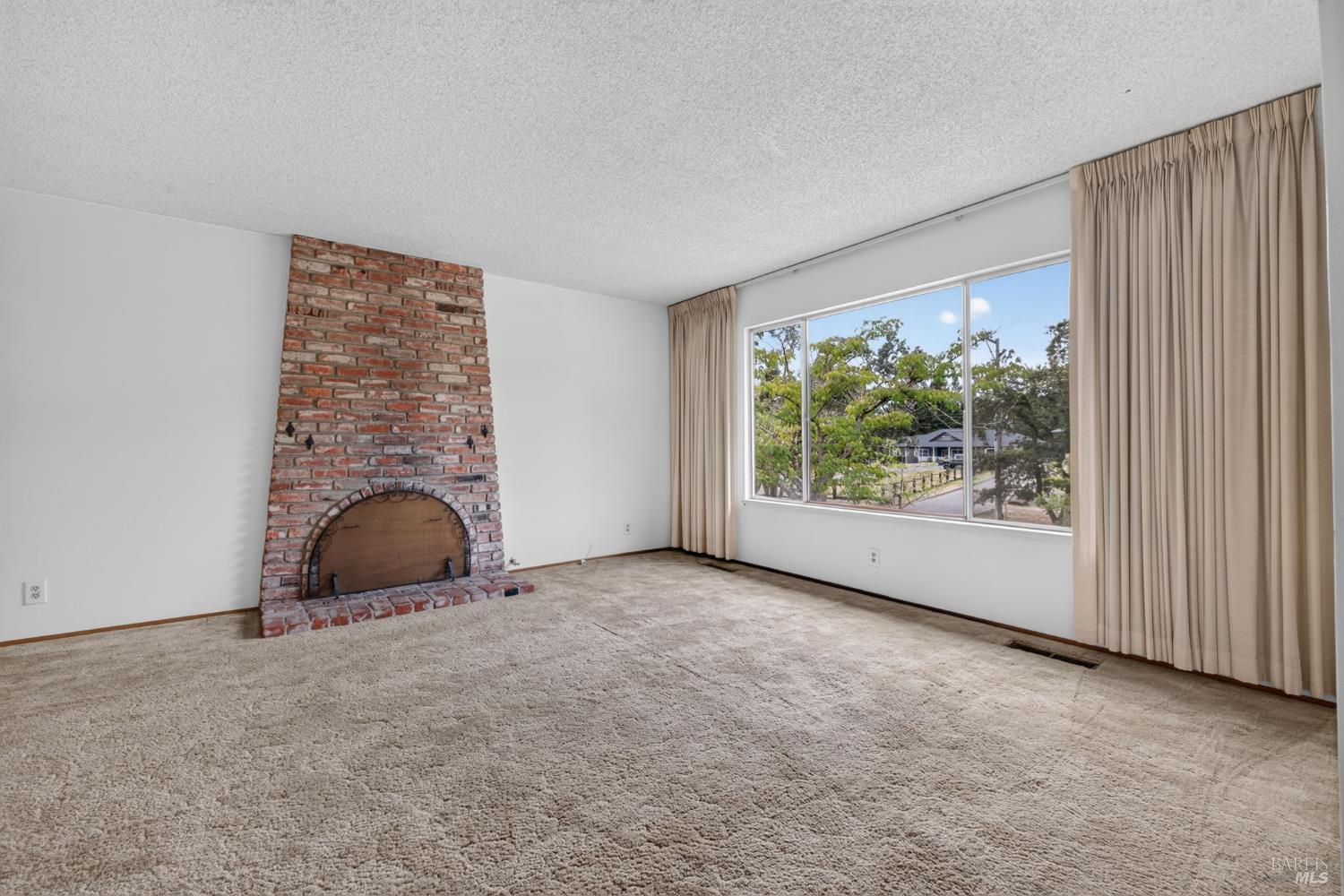 648 W School Street Cotati CA 94931