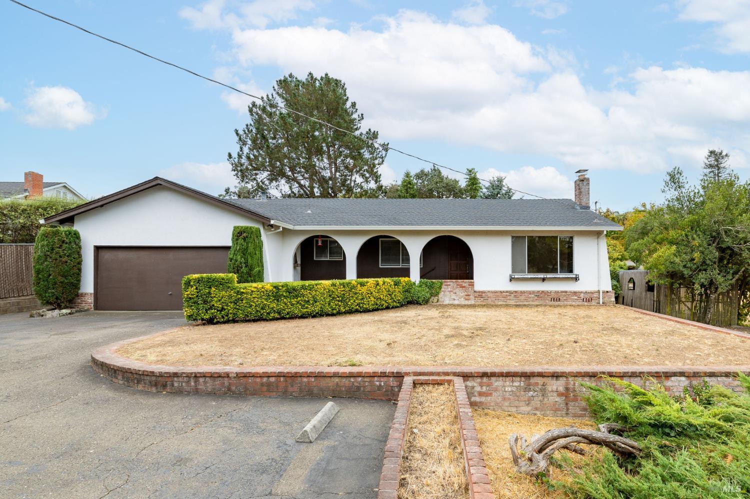 648 W School Street Cotati CA 94931