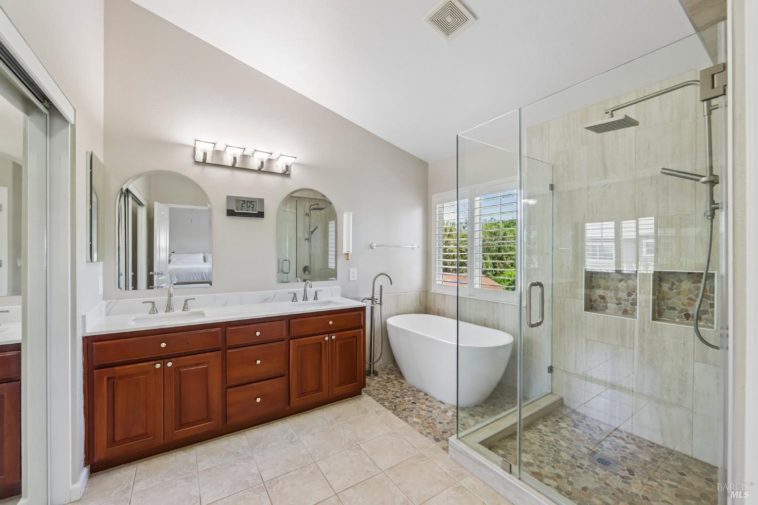 2065 Mariposa Drive Dixon CA 95620