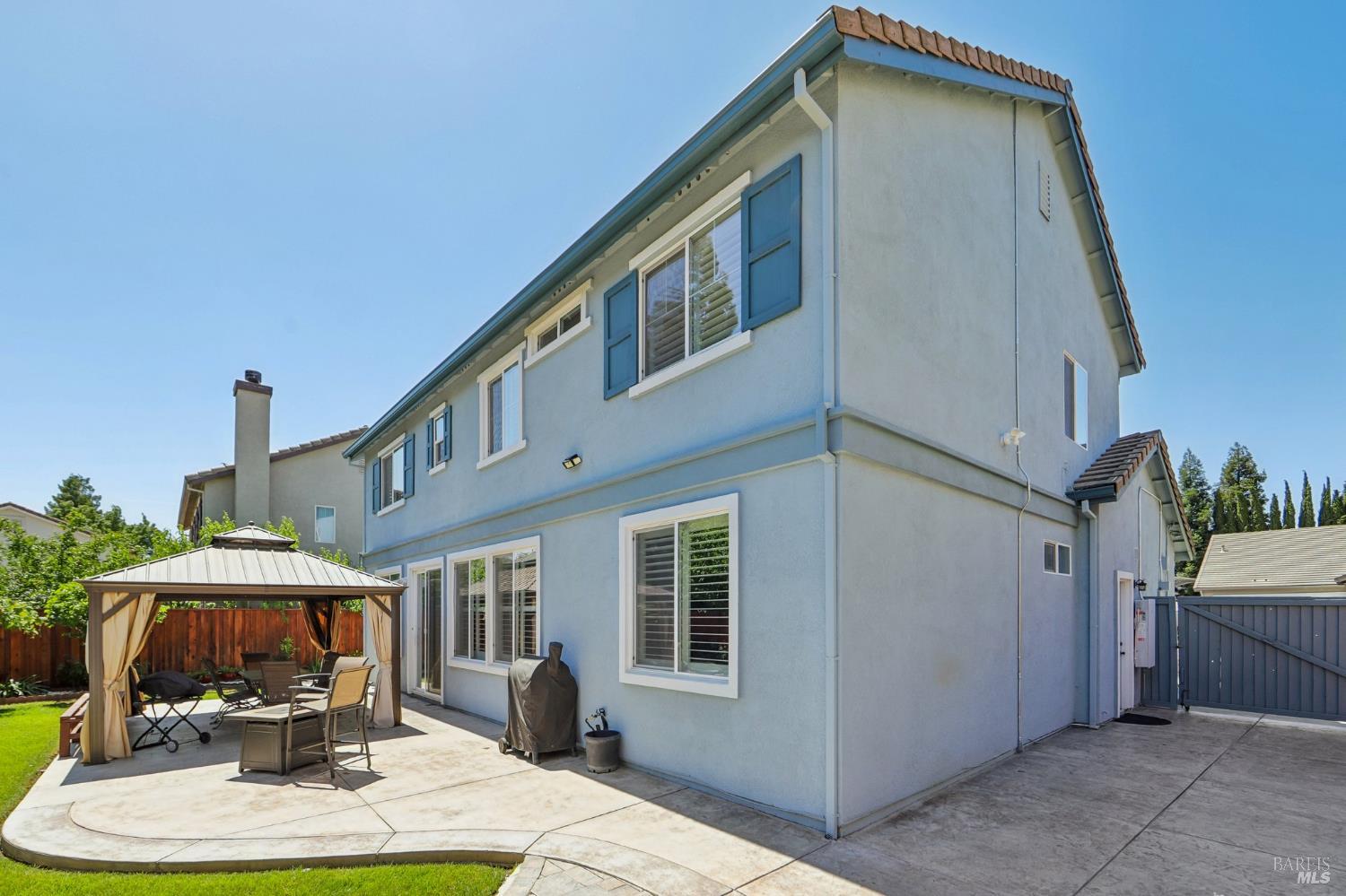 2065 Mariposa Drive Dixon CA 95620