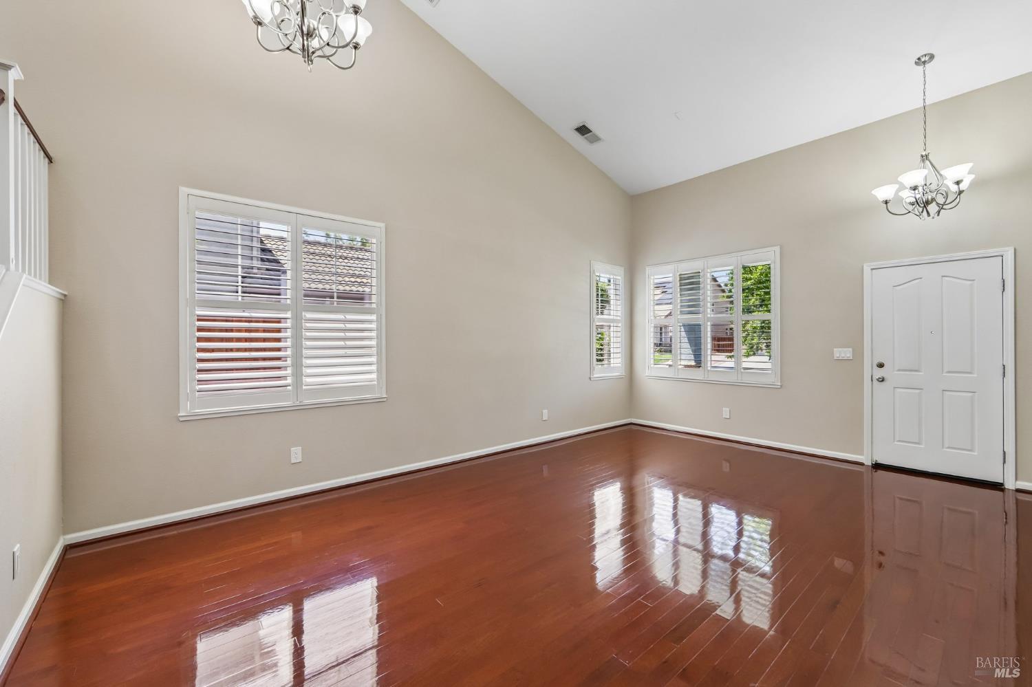 2065 Mariposa Drive Dixon CA 95620