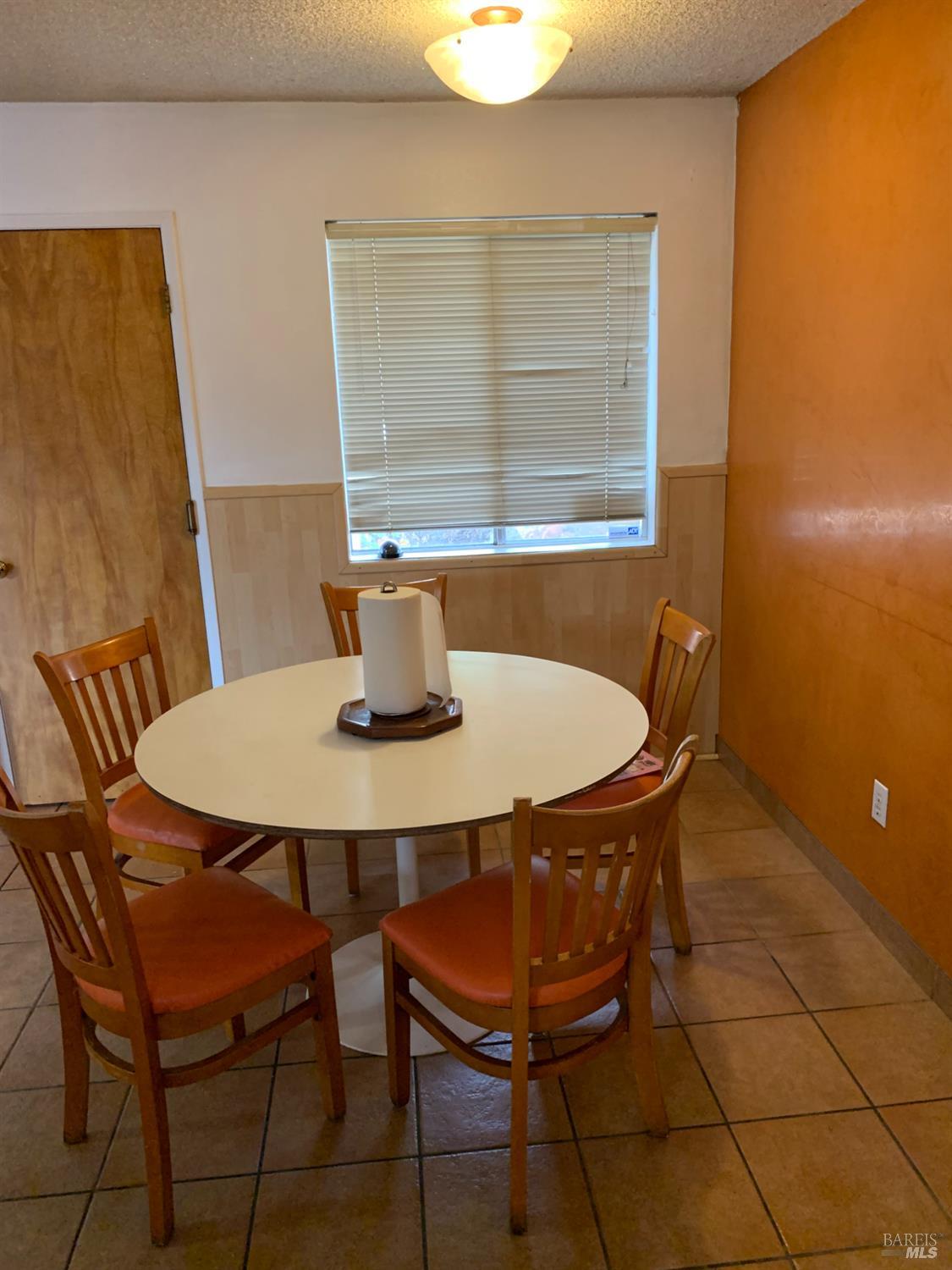 916 Link Lane Santa Rosa CA 95401