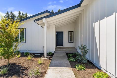 1812 Sansone Drive Santa Rosa CA 95403