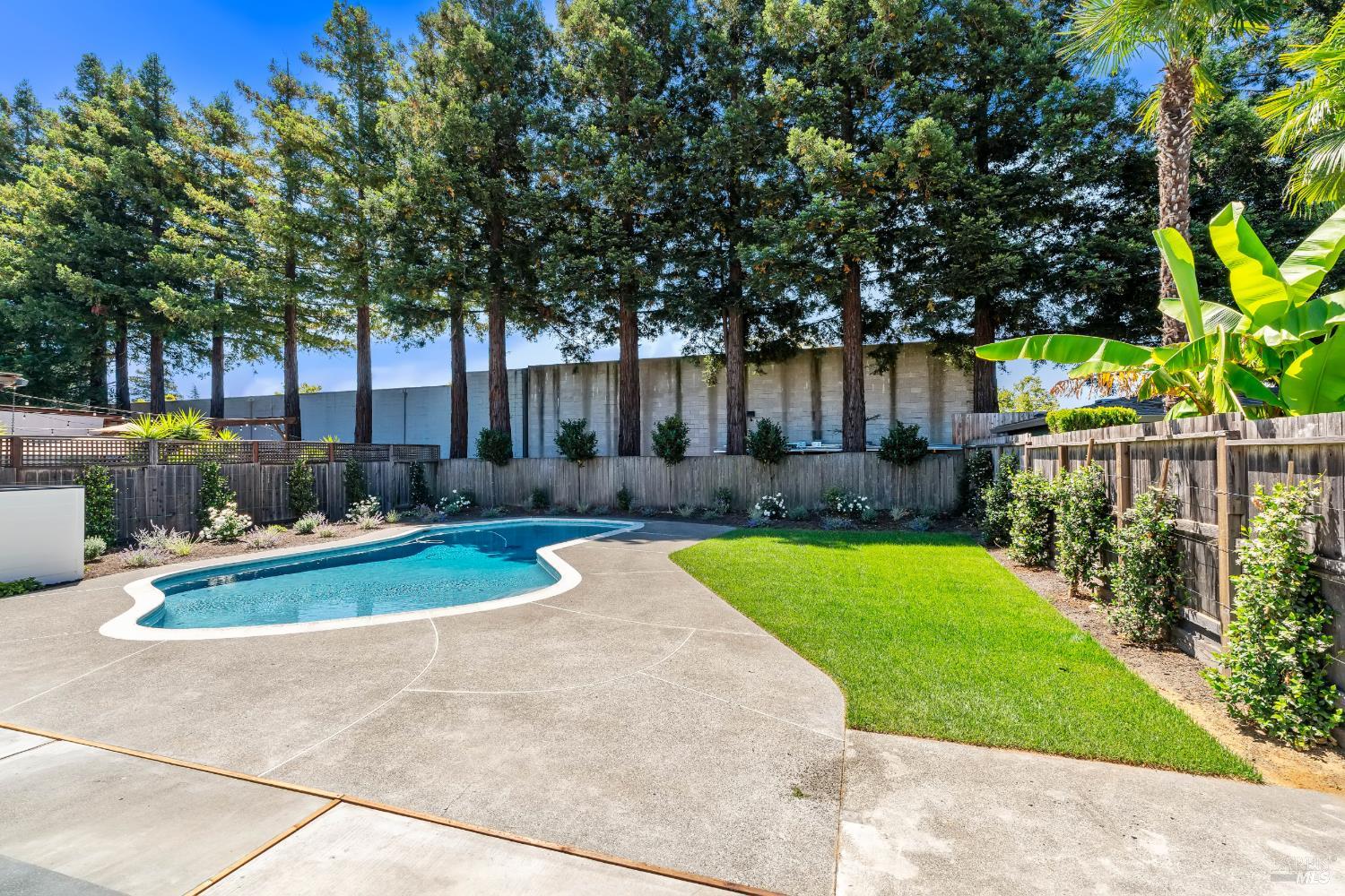 1812 Sansone Drive Santa Rosa CA 95403