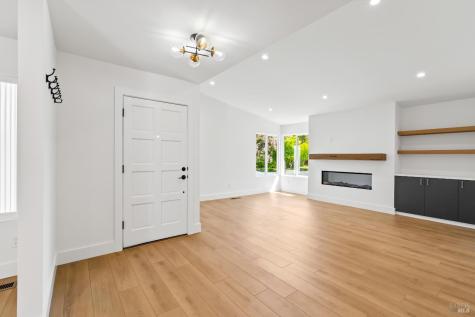 1812 Sansone Drive Santa Rosa CA 95403