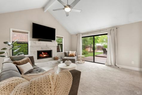 19450 Franquelin Place Sonoma CA 95476