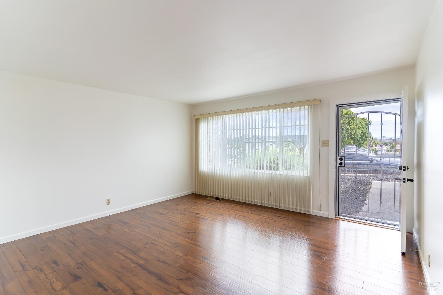 327 Pecan Street Vallejo CA 94589