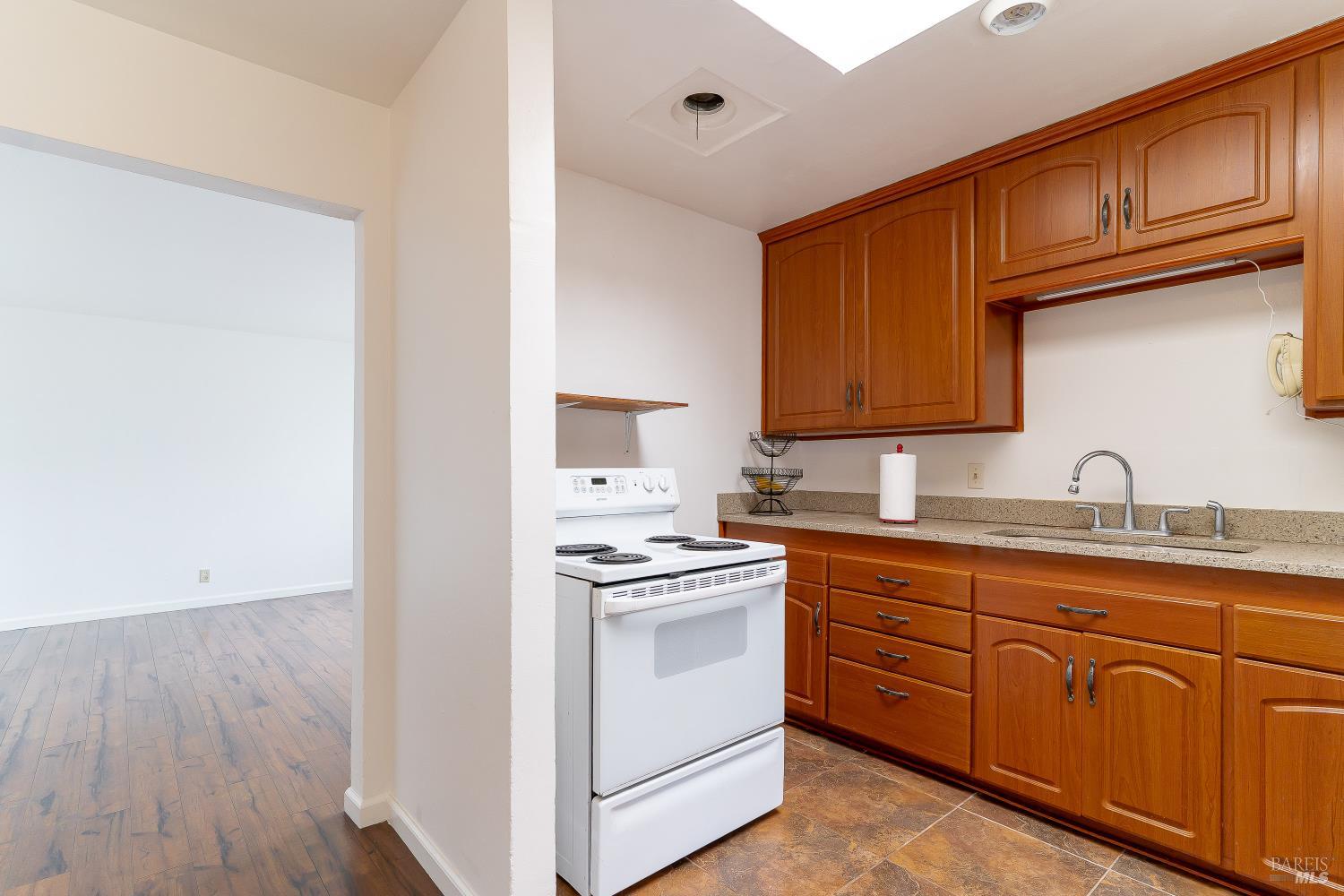 327 Pecan Street Vallejo CA 94589