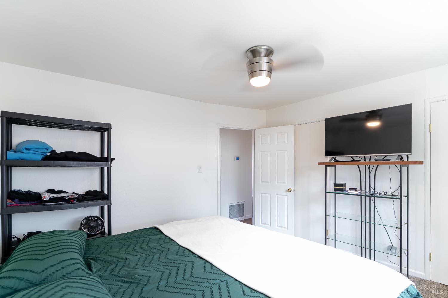 327 Pecan Street Vallejo CA 94589