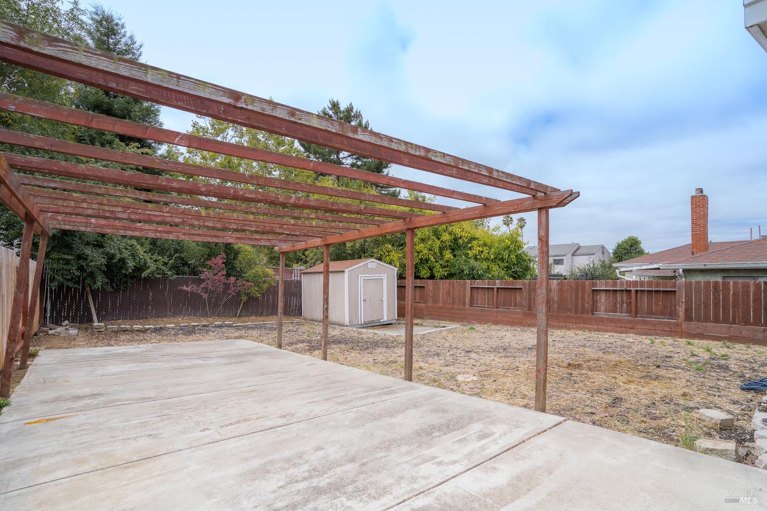 327 Pecan Street Vallejo CA 94589