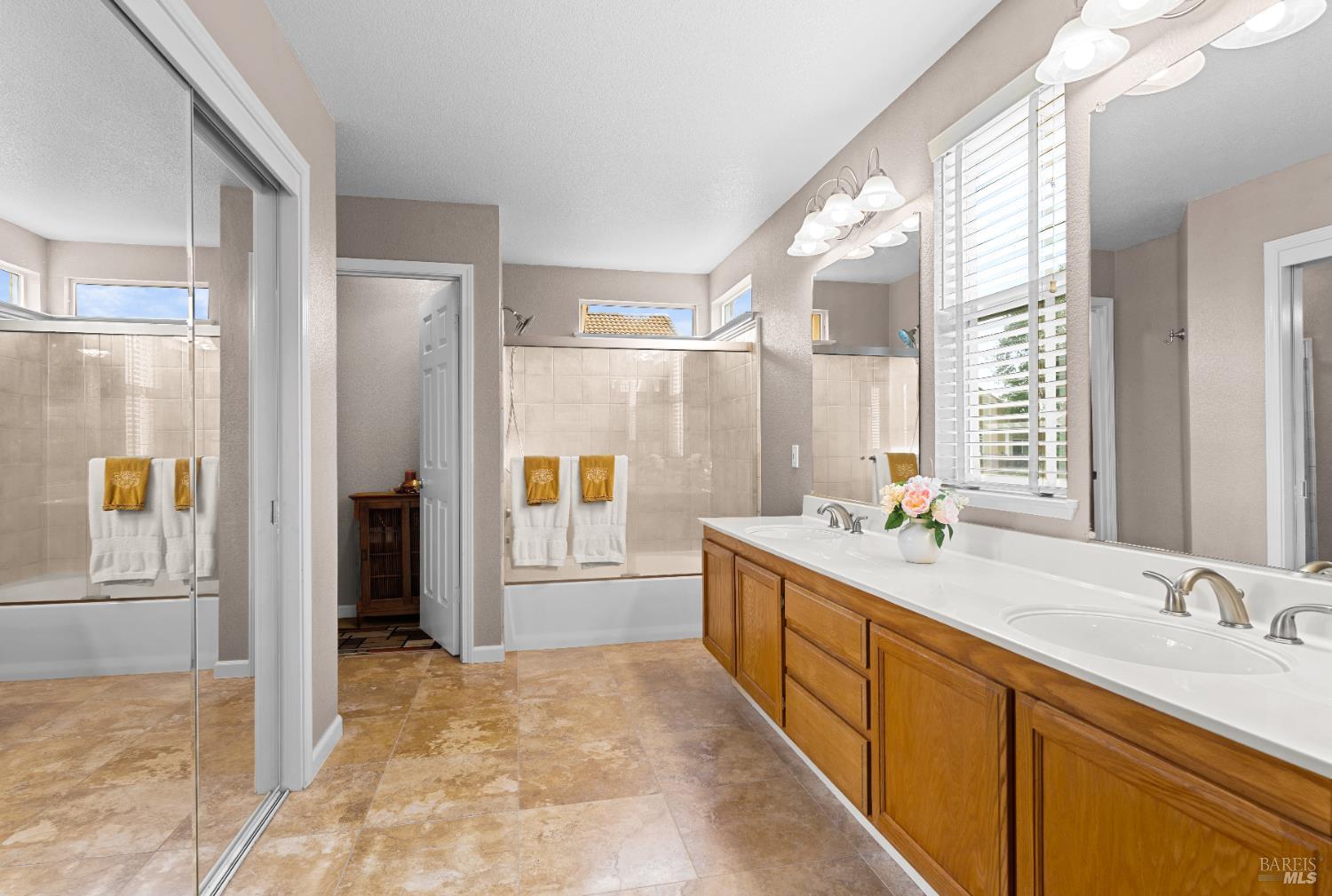 976 Cashel Circle Vacaville CA 95688