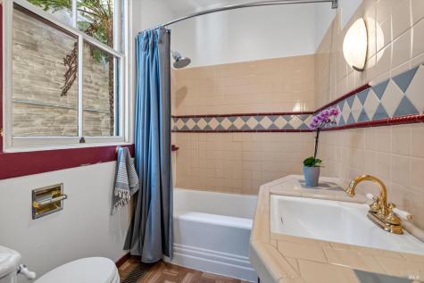 219 Kentucky Street Petaluma CA 94952