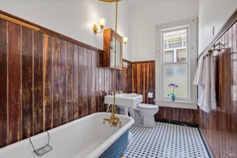 219 Kentucky Street Petaluma CA 94952
