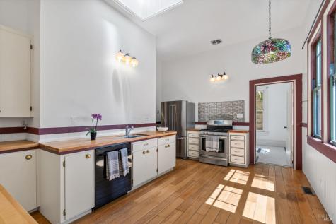 219 Kentucky Street Petaluma CA 94952