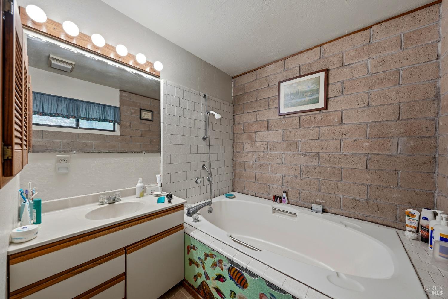 5290 Lake Boulevard Lower Lake CA 95457