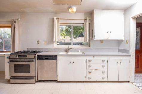 488 Haehl Street Cloverdale CA 95425