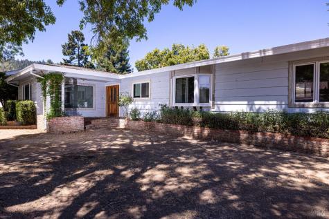 488 Haehl Street Cloverdale CA 95425
