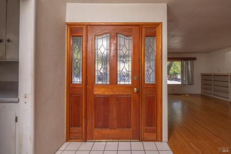 488 Haehl Street Cloverdale CA 95425