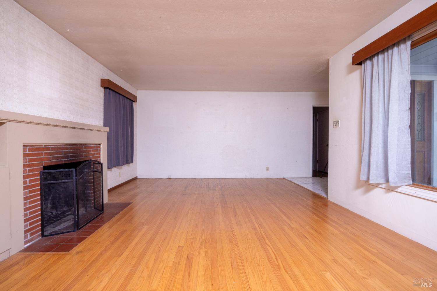 488 Haehl Street Cloverdale CA 95425