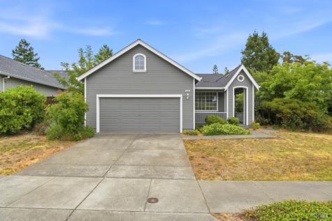 1842 Wright Street Santa Rosa CA 95404