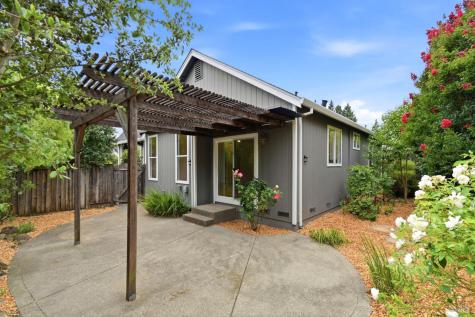 1842 Wright Street Santa Rosa CA 95404