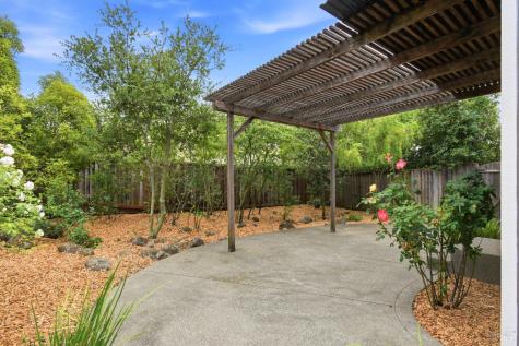 1842 Wright Street Santa Rosa CA 95404