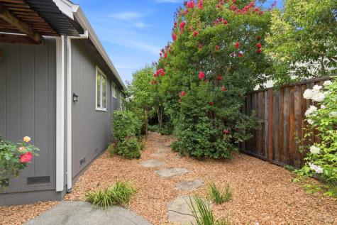 1842 Wright Street Santa Rosa CA 95404