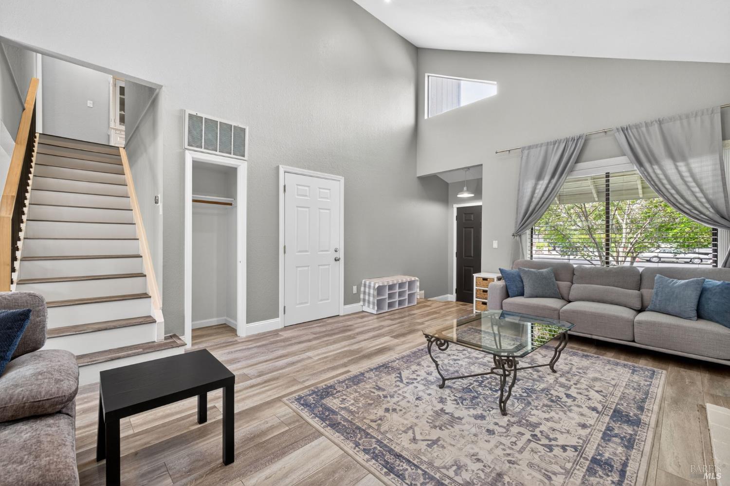 808 Milsom Place Windsor CA 95492