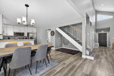 808 Milsom Place Windsor CA 95492