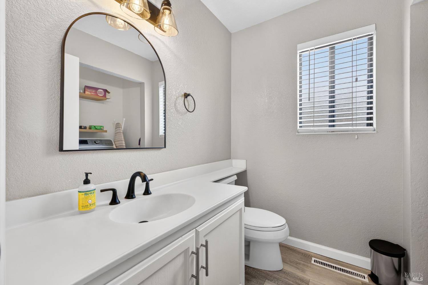 808 Milsom Place Windsor CA 95492