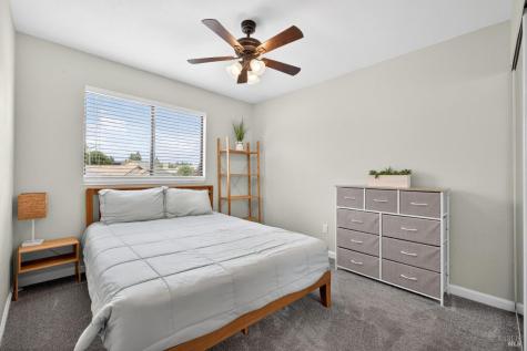 808 Milsom Place Windsor CA 95492