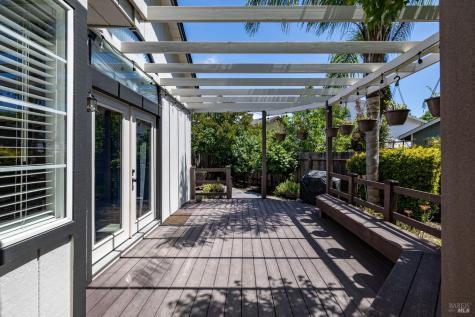 808 Milsom Place Windsor CA 95492