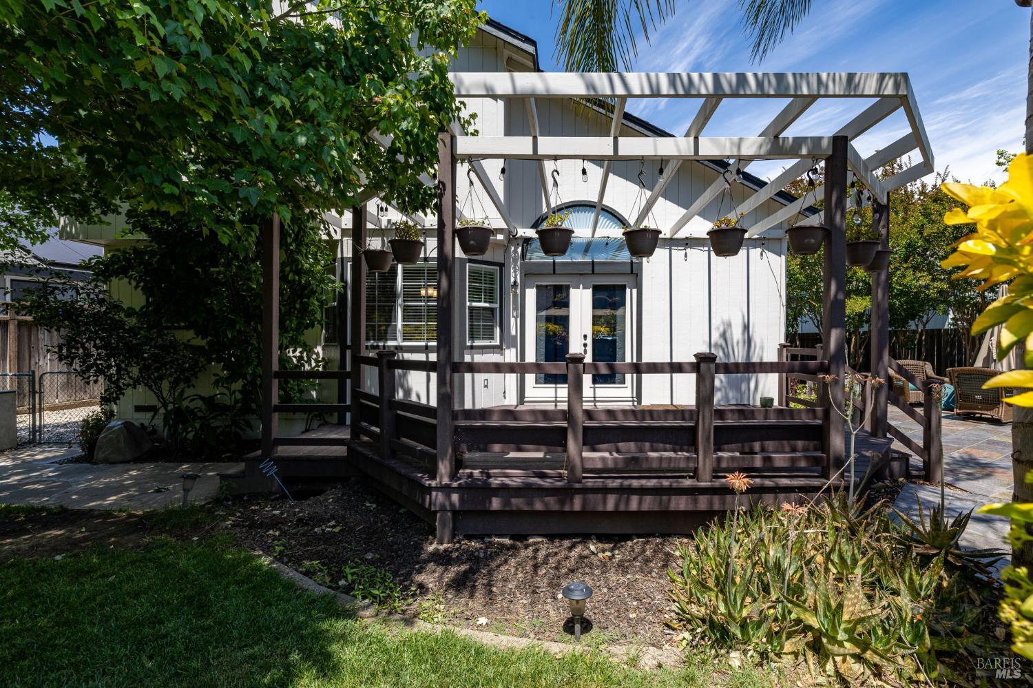 808 Milsom Place Windsor CA 95492
