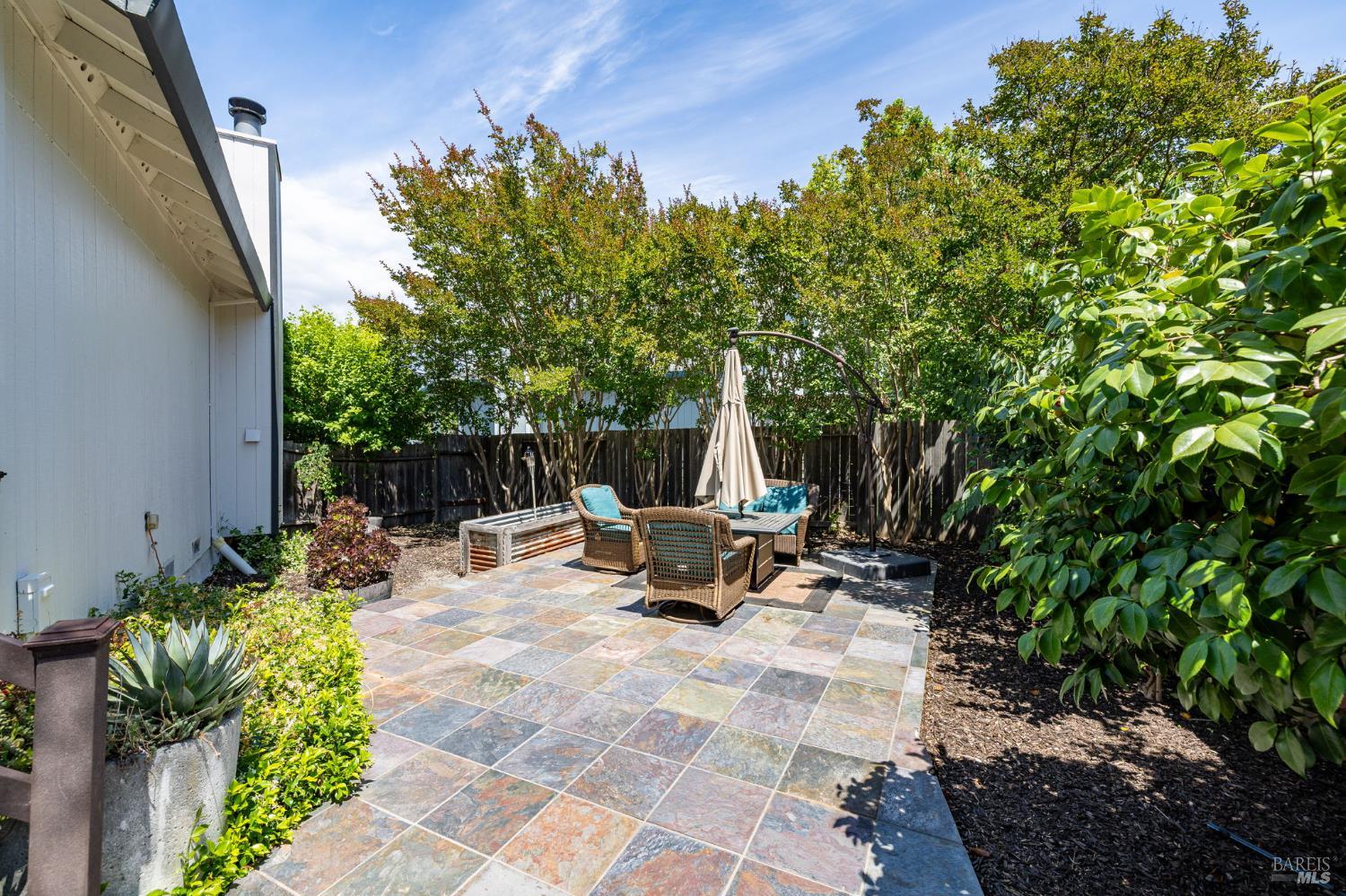 808 Milsom Place Windsor CA 95492