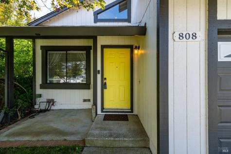808 Milsom Place Windsor CA 95492